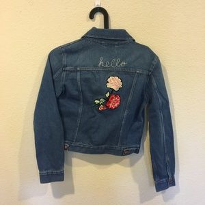 Levi's Jackets & Coats - NWT Levi's jean hello floral jacket Levi's Jackets & Coats - NWT Levi's jean hello floral jacket